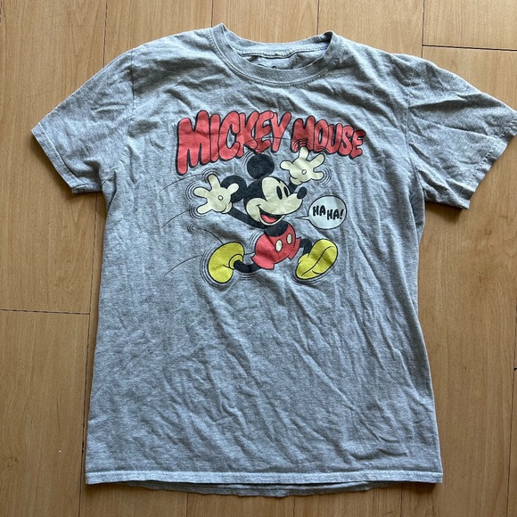 Mickey Mouse Tee Size Medium - Picture 1 of 1